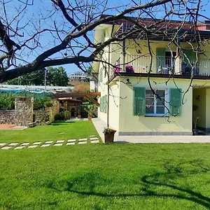 Tenuta Valletti. Apartment Sesta Godano